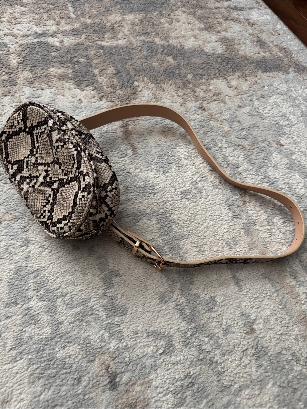 NWT. Snake Print Crossbody Belt Bag - Beige/Black
